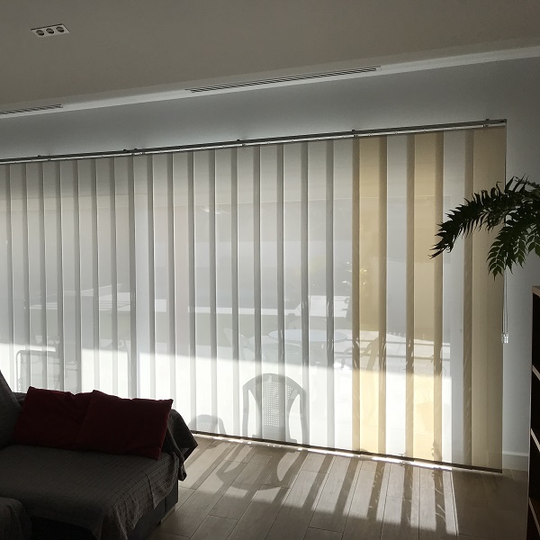 Ver cortinas de lamas verticales en cortina ideal